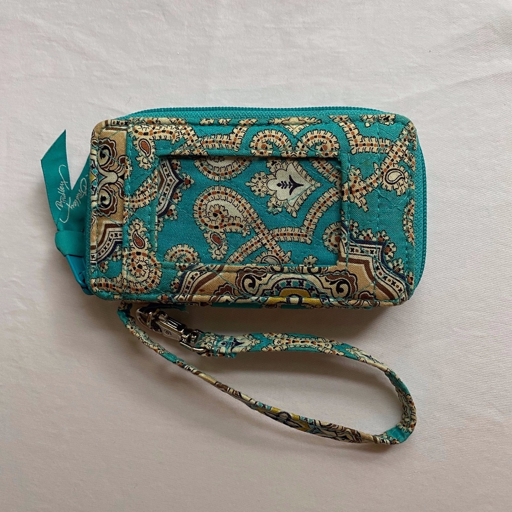 RETIRED. 2011 PATTERN. Totally Turq Vera Bradley Wrist Wallet